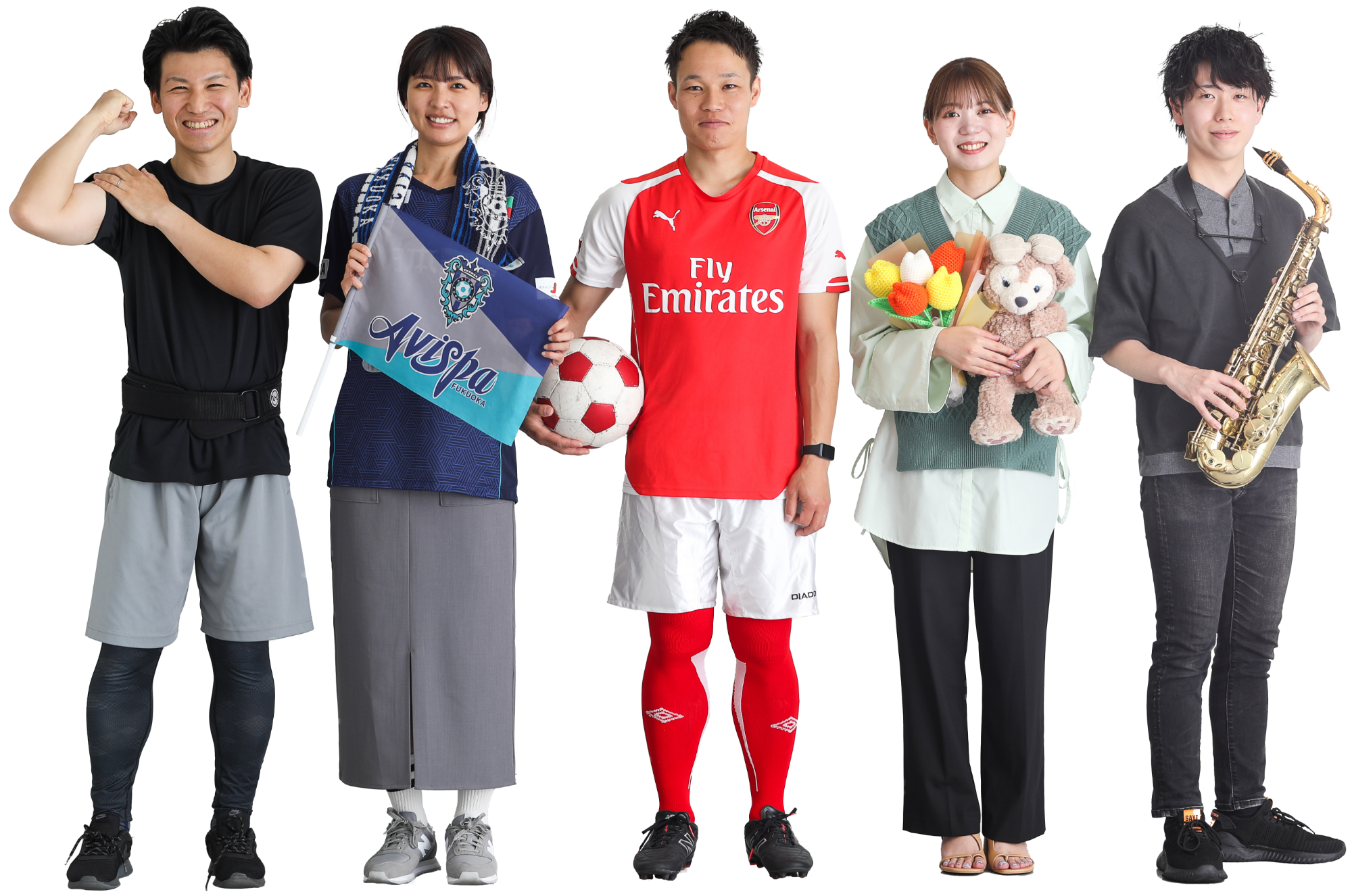 サッカー、サックス、編み物、サポーター等、各趣味のアイテムを持っている先輩社員達